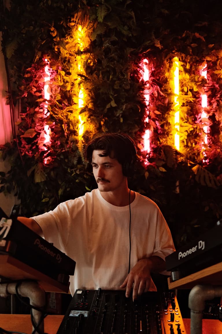 Jayden Davies performing at the decks